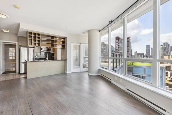 833 Seymour ST #806, Vancouver, BC V6B 0G4