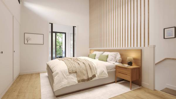 2017 E 23rd AVE #2, Vancouver, BC V5N 2T9