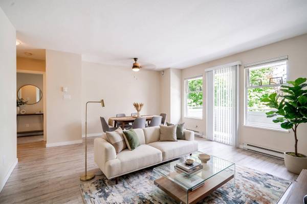 3183 Esmond AVE #204, Burnaby, BC V5G 4V6
