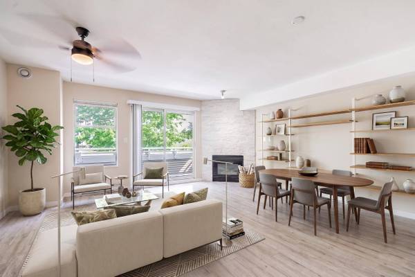 3183 Esmond AVE #204, Burnaby, BC V5G 4V6