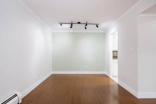 2320 W 40th AVE #301, Vancouver, BC V6M 4H6