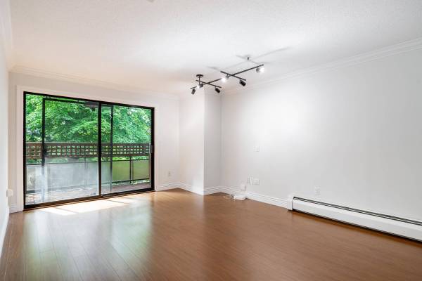 2320 W 40th AVE #301, Vancouver, BC V6M 4H6