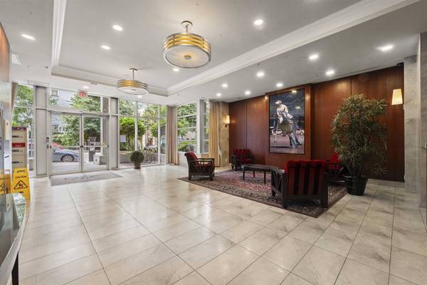 1211 Melville ST #2905, Vancouver, BC V6E 0A7