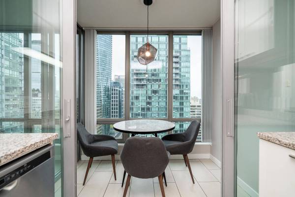 1288 W Georgia ST #2604, Vancouver, BC V6E 4R3