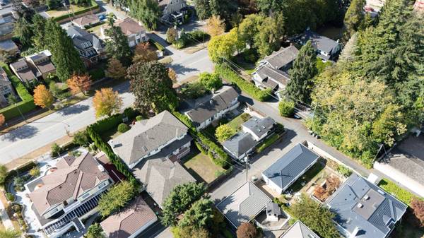 1441 W 49th AVE, Vancouver, BC V6M 2R4