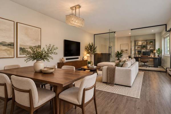 458 E 44th AVE #303