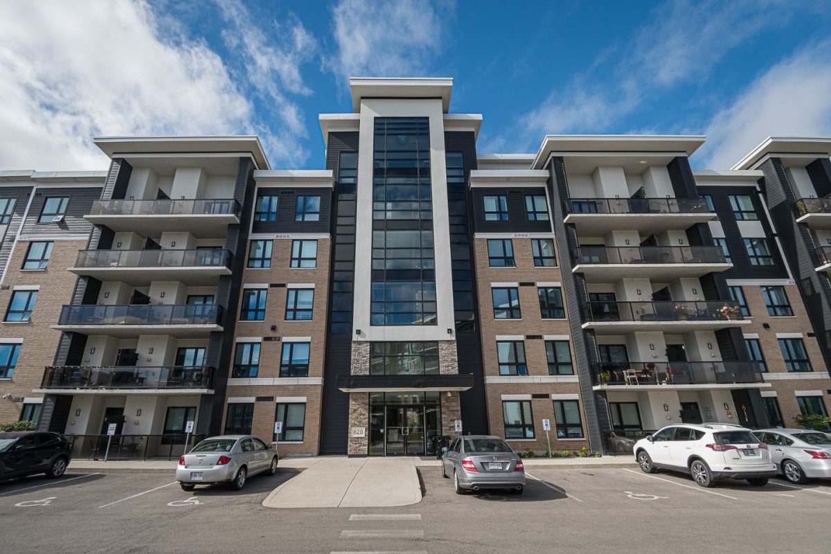 620 Sauve Street, Unit 302, Milton