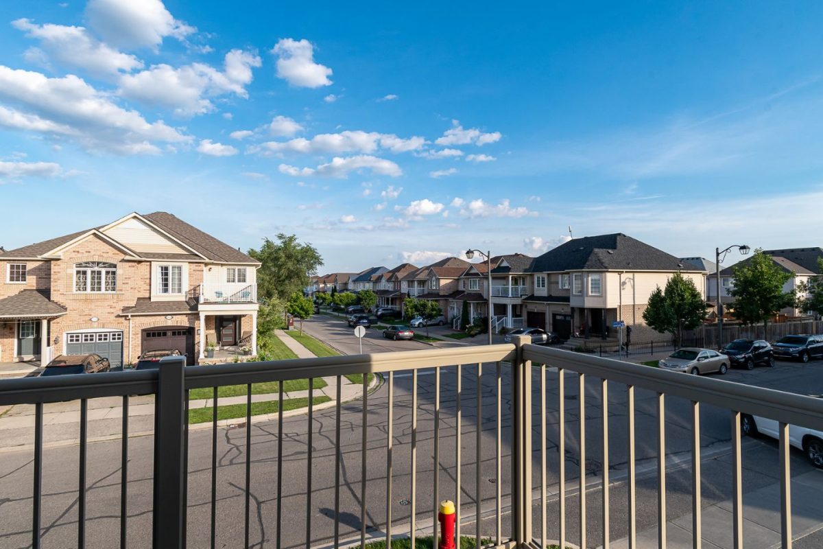 165 Hampshire Way, Unit 110, Milton