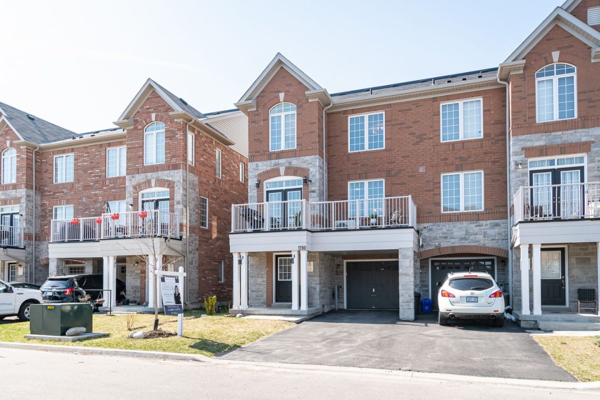 1110 Durno Court, Milton