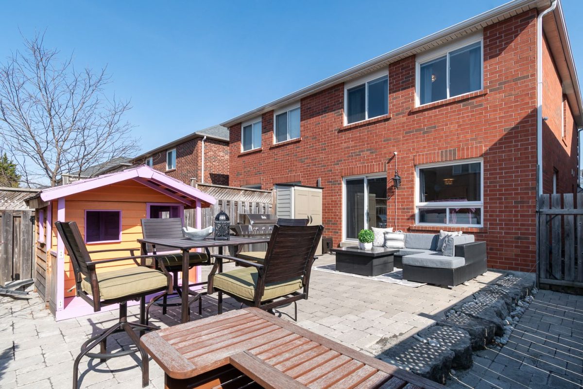 1199 Houston Drive, Milton