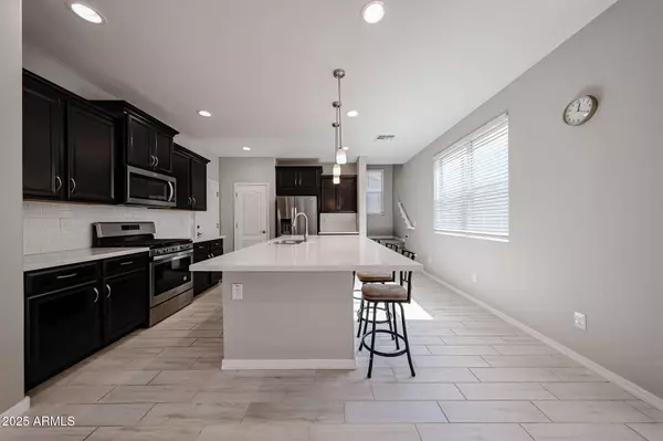 3813 E BRANHAM Lane, Phoenix, AZ 85042