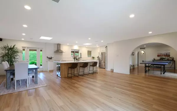 2226 E Fairmount Ave, Phoenix, AZ 85016-6107