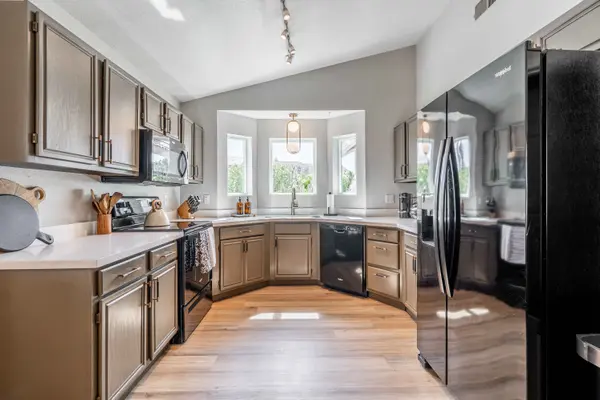 1404 E Rosemonte Dr, Phoenix, AZ 85024-2966