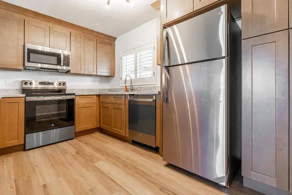 5739 W Monte Vista Road, Phoenix, AZ 85035