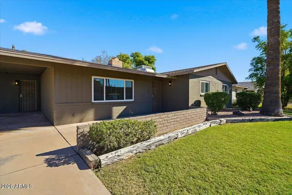 337 N COMANCHE Drive, Chandler, AZ 85224