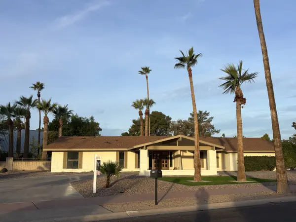 1106 N Villa Nueva Dr, Litchfield Park, AZ 85340-4527