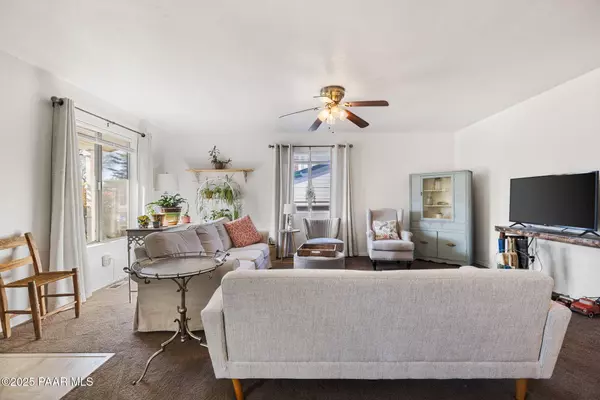 241 S Mount Vernon AVE, Prescott, AZ 86303