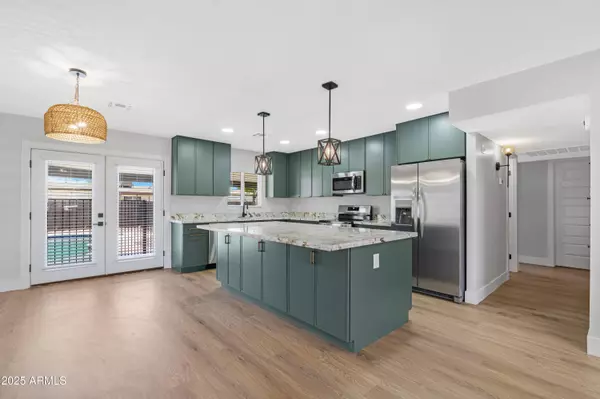 3607 N 79TH Avenue, Phoenix, AZ 85033