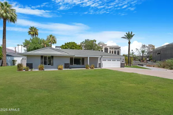 3001 N 43RD Place, Phoenix, AZ 85018