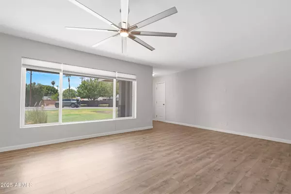 3001 N 43RD Place, Phoenix, AZ 85018