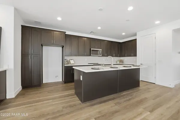 7456 E Louie LN, Prescott Valley, AZ 86315