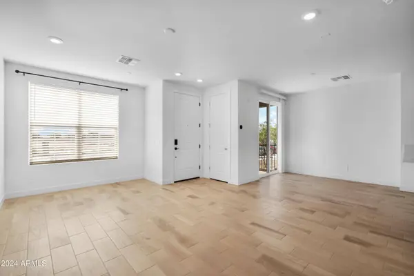 11300 N CASA DEGA Drive #1068, Surprise, AZ 85388