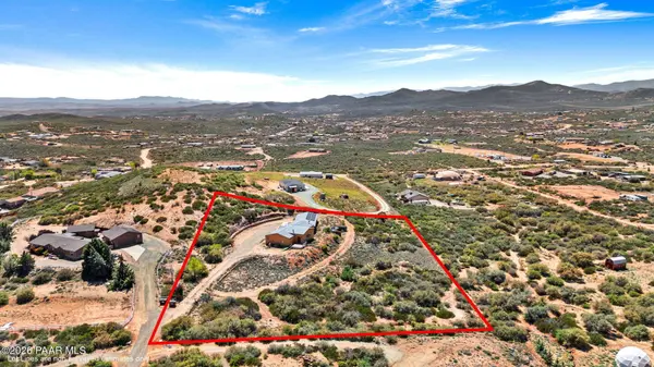 1670 N Trinity LN, Dewey-humboldt, AZ 86327