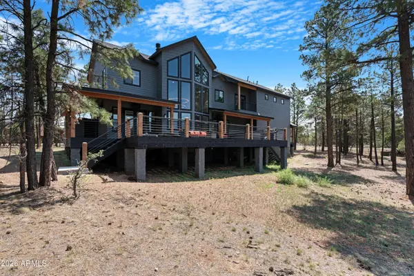 2238 W Country Club Drive