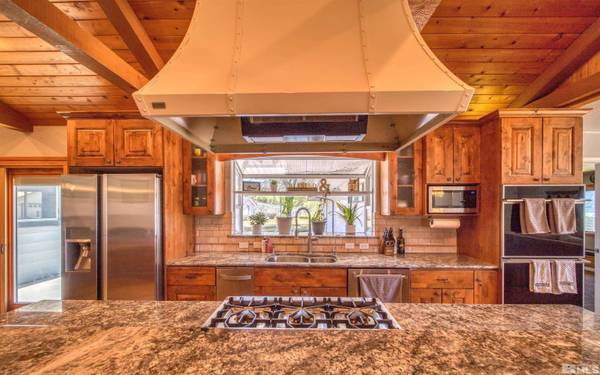 5365 Eastlake Blvd, Washoe Valley, NV 89704