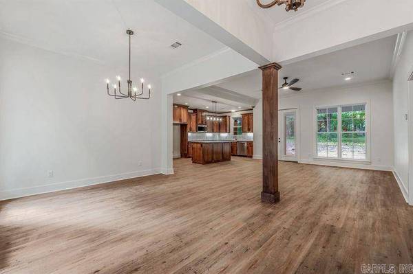 19287 M & M Lane, Little Rock, AR 72206-9999