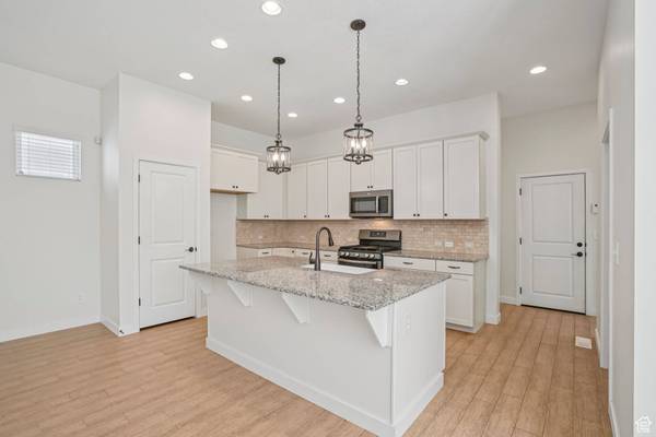 11383 S NEW BERN WAY, South Jordan, UT 84009