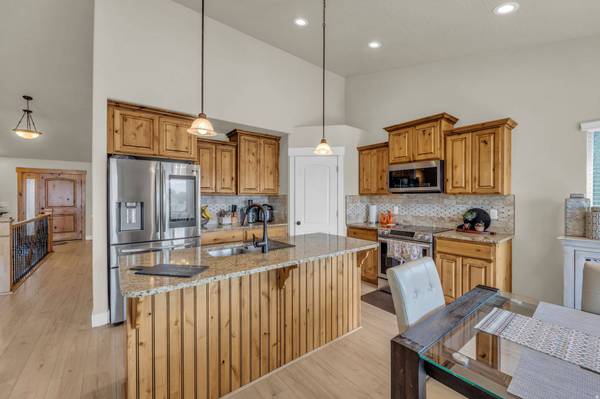 11176 S SHILLING AVE W, South Jordan, UT 84095