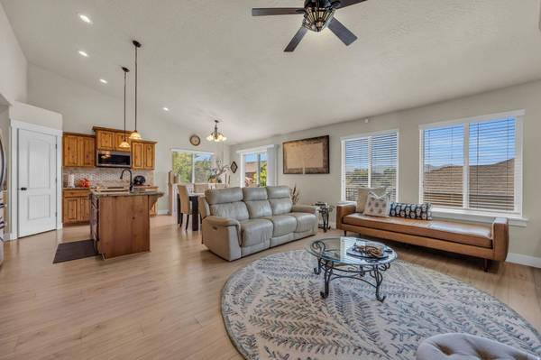 11176 S SHILLING AVE W, South Jordan, UT 84095