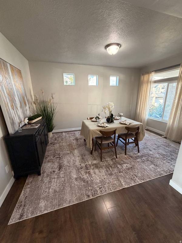 452 S SUNSET RIDGE DR, North Salt Lake, UT 84054