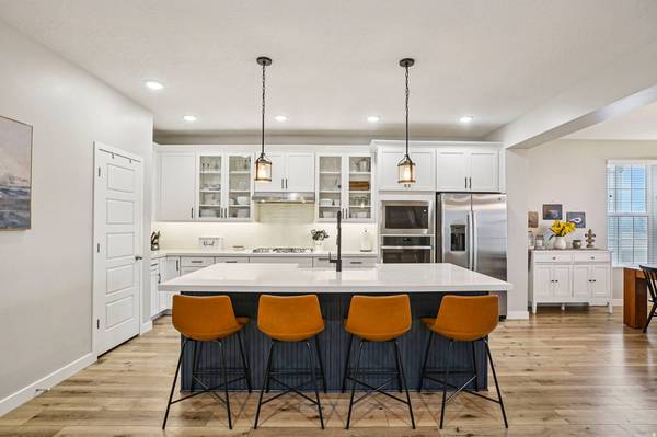 11004 S HOLLY SPRINGS DR W, South Jordan, UT 84009