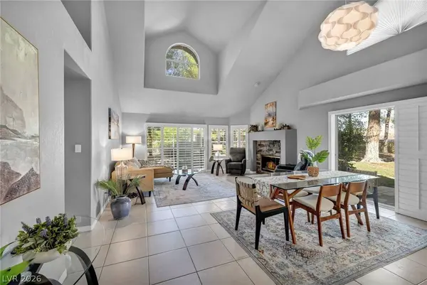 6954 Emerald Springs LN, Las Vegas, NV 89113