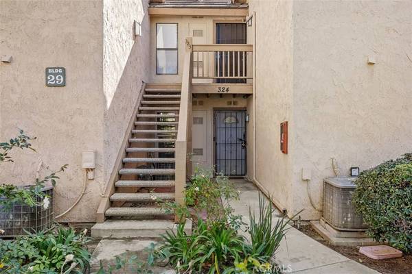 324 Tangelo #325, Irvine, CA 92618