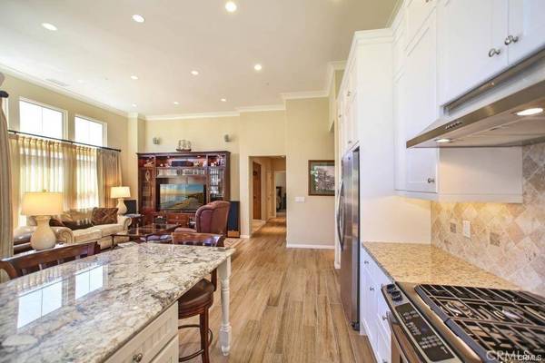 72 Thornhurst, Irvine, CA 92620
