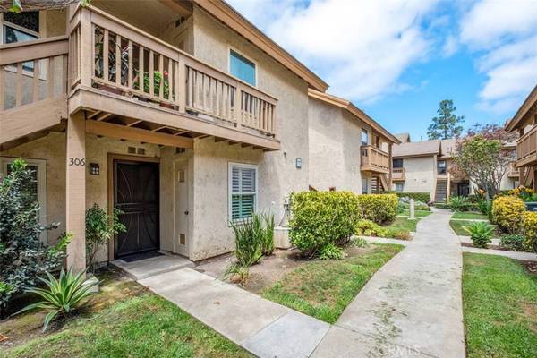306 Tangelo #342, Irvine, CA 92618