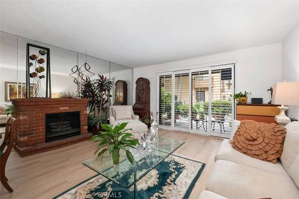306 Tangelo #342, Irvine, CA 92618
