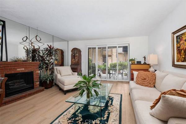 306 Tangelo #342, Irvine, CA 92618
