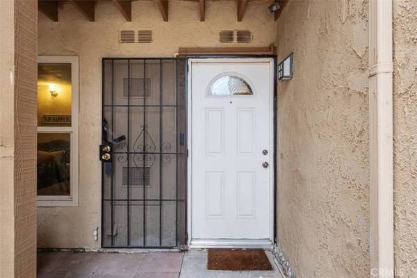 324 Tangelo, Irvine, CA 92618