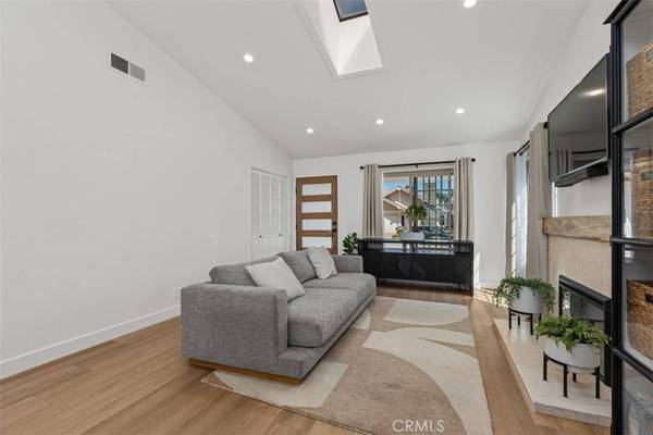 25802 Sycamore, Laguna Hills, CA 92653