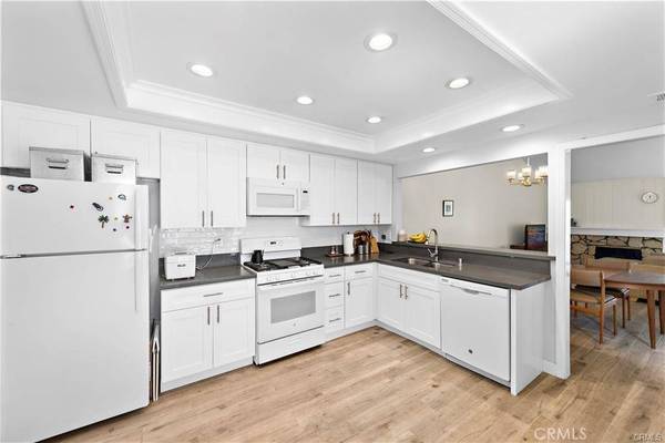 36 Lone Pne #39, Irvine, CA 92604