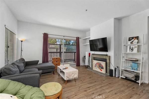 2960 Champion Way #1008, Tustin, CA 92782