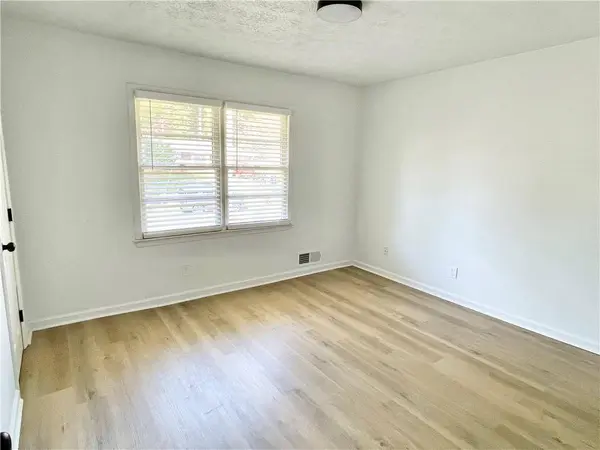 359 Mimosa DR, Buford, GA 30518