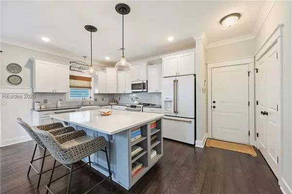 88 Circlewood DR, Hilton Head Island, SC 29926