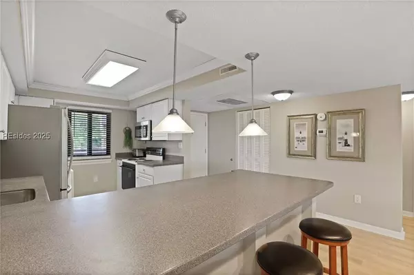 85 Folly Field RD #6204, Hilton Head Island, SC 29928