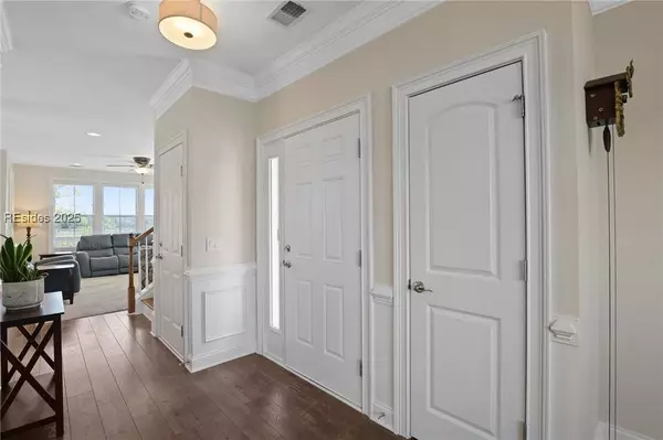 30 Hammock Oaks CIR, Hilton Head Island, SC 29926