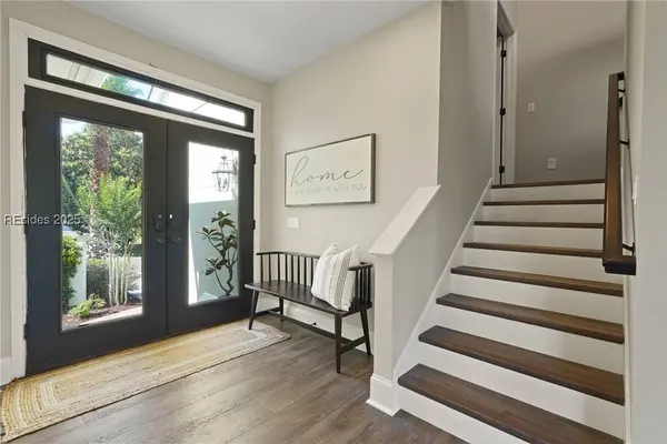 49 Fairway Winds PL, Hilton Head Island, SC 29928